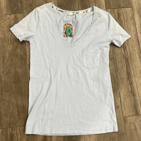 NWT POL Sky Blue Cotton V-Neck Top - Picture 3 of 4